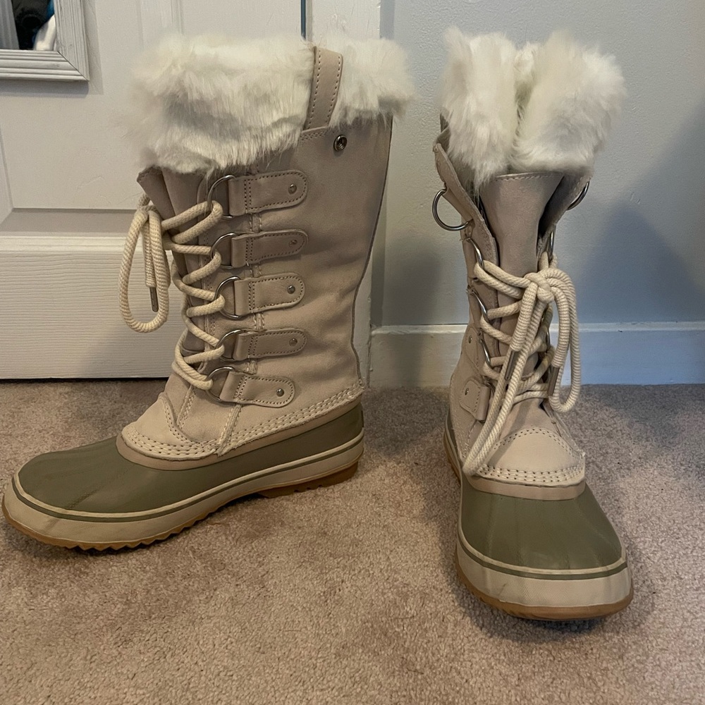 Sorel fuzzy tall boots size 9